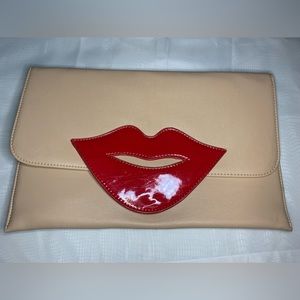 Lip Purse